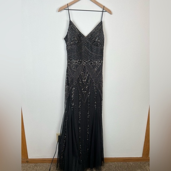 Marina Beaded Sequined Navy V-Neck Gown Dress 16 - Picture 5 of 16
